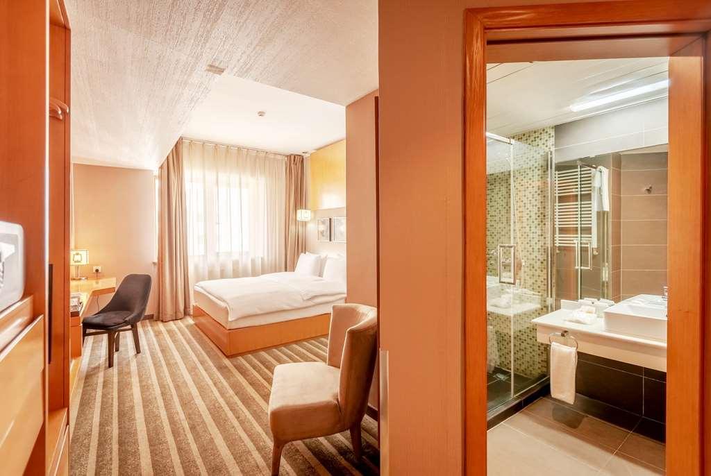 Ramada Ulaanbaatar City Center Bilik gambar